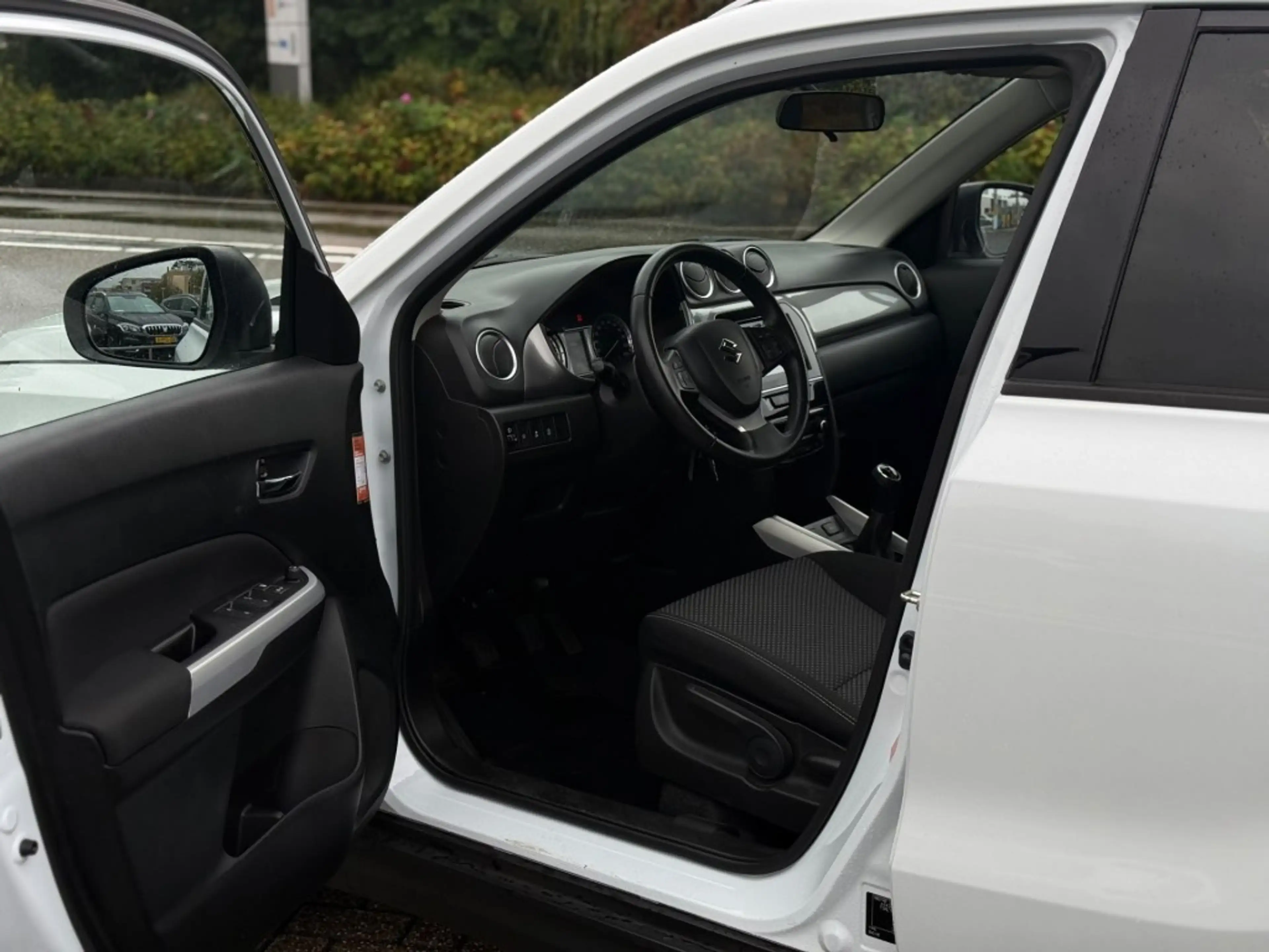 Suzuki Vitara 1.6 EXLUSIVE TREKHAAK CAMERA CARPLAY NAVI — photo 8