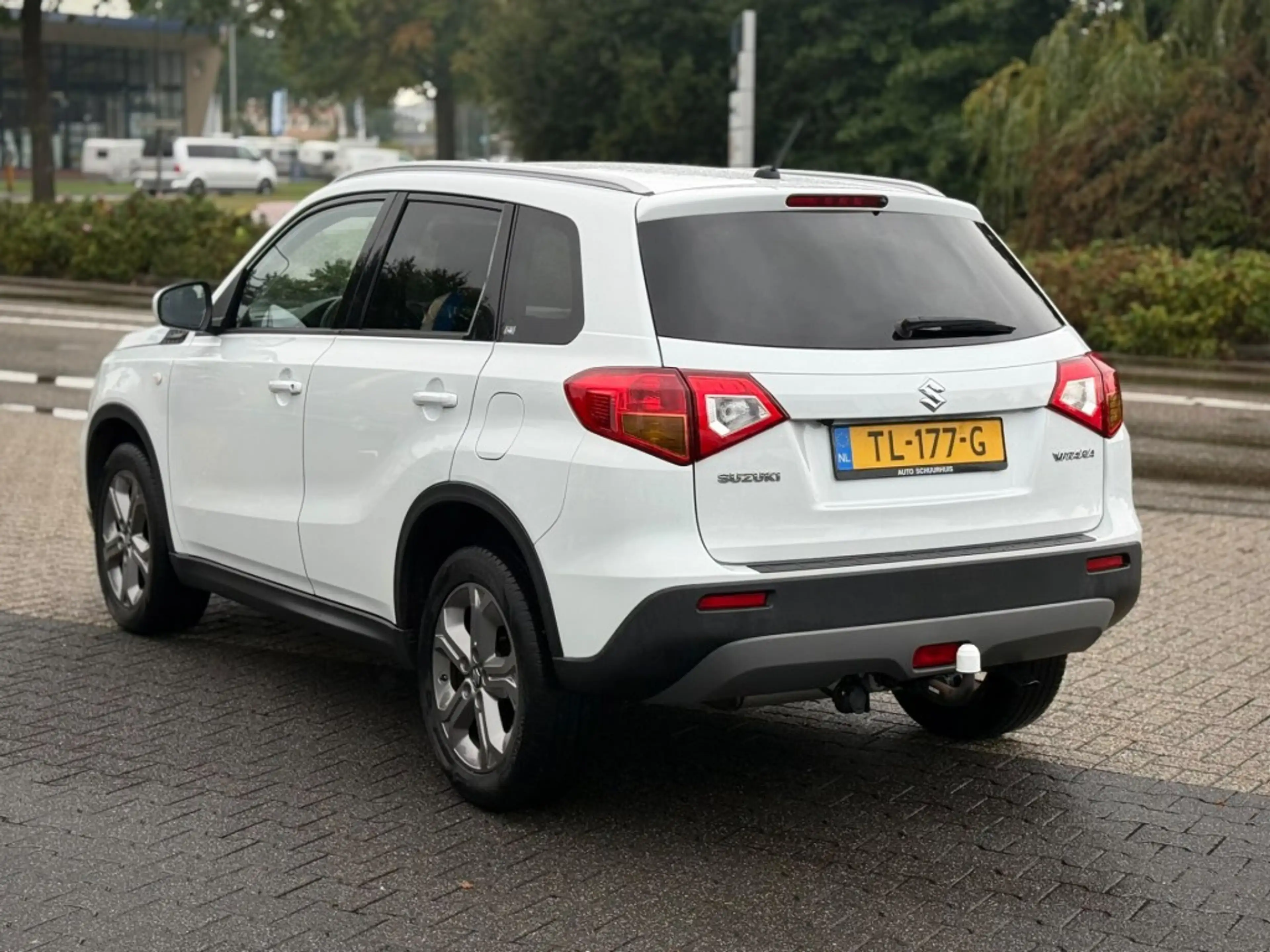 Suzuki Vitara 1.6 EXLUSIVE TREKHAAK CAMERA CARPLAY NAVI — photo 3