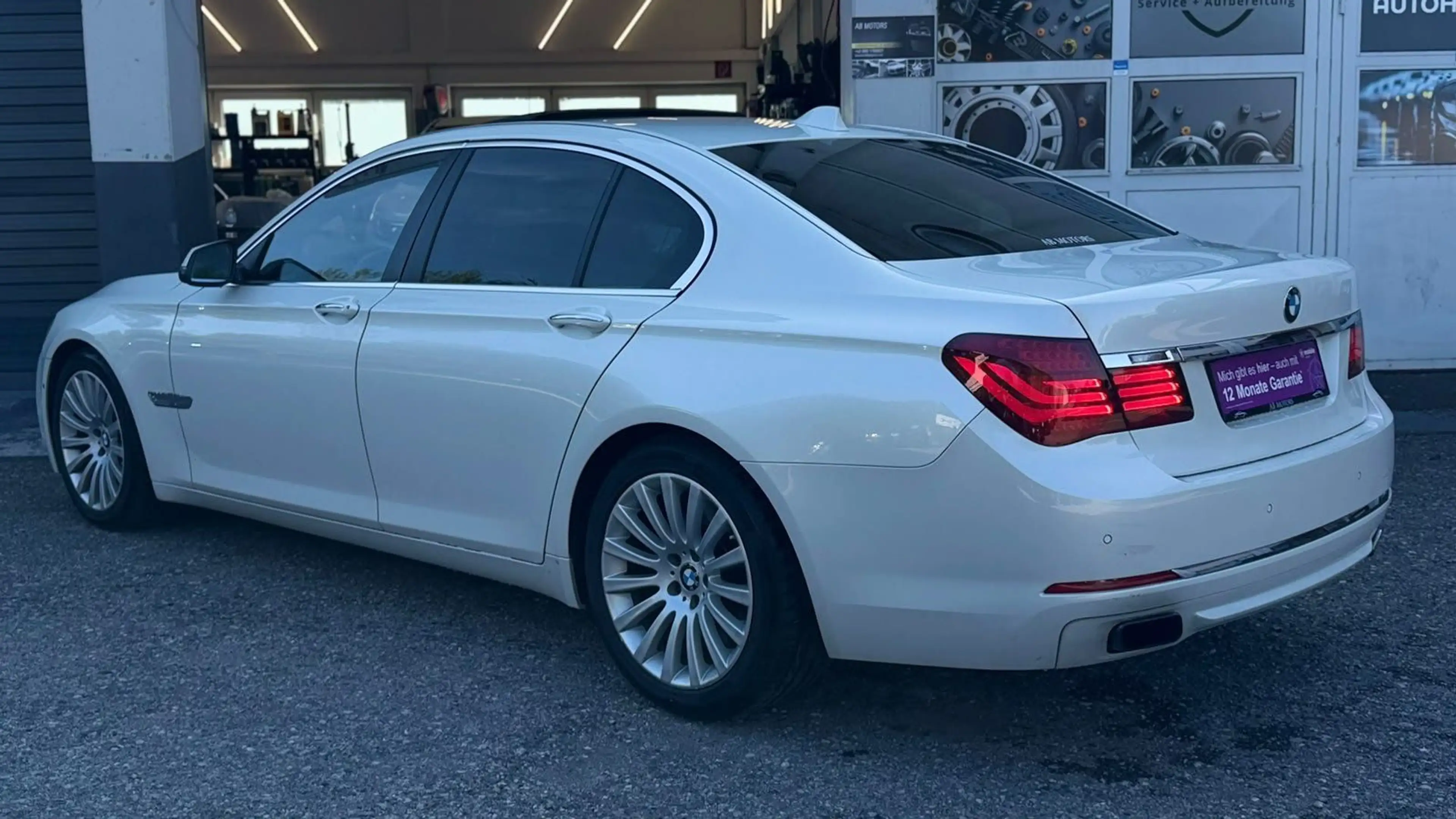 BMW 750 7er 750d xDrive — photo 8