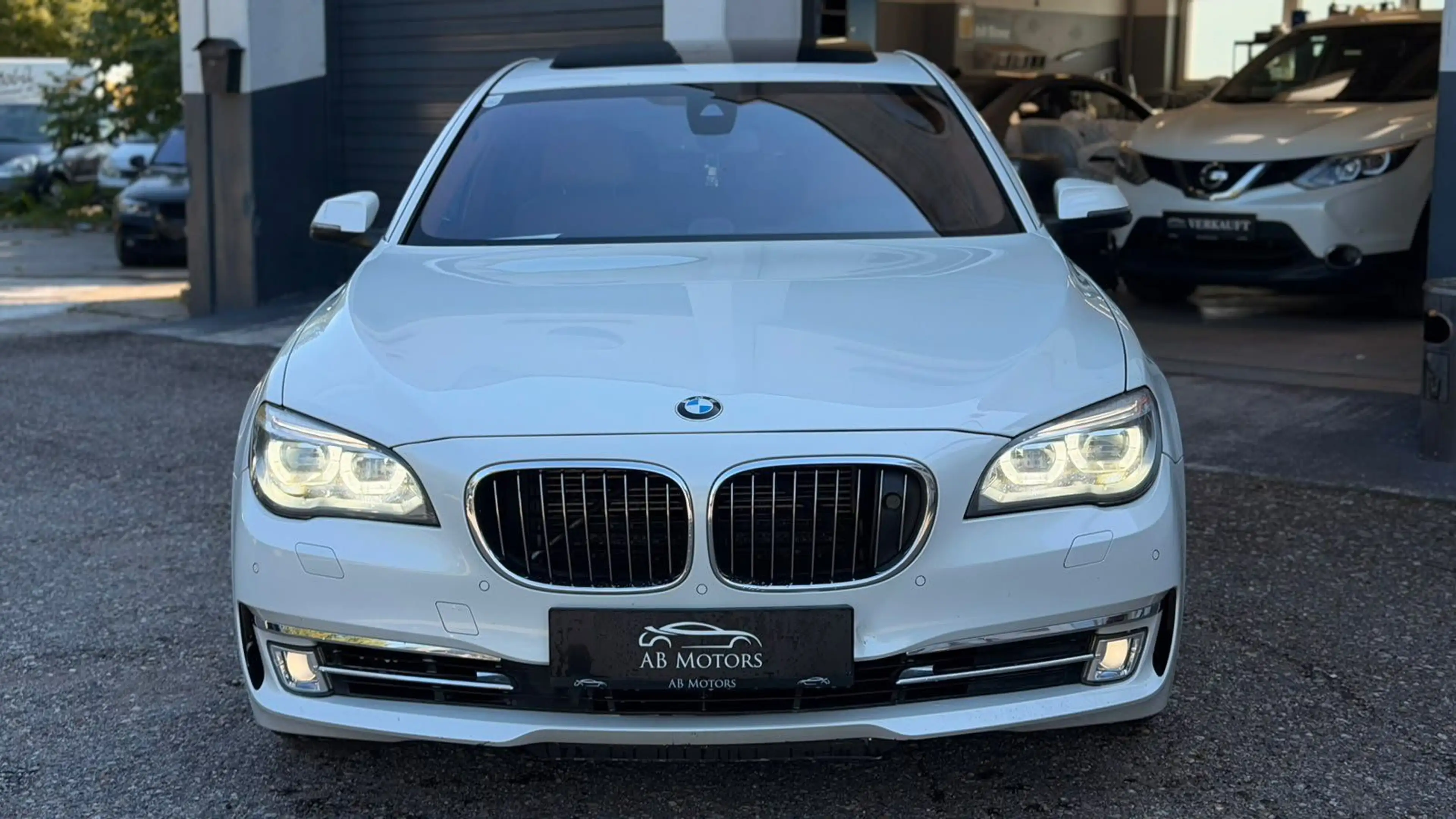 BMW 750 7er 750d xDrive — photo 3