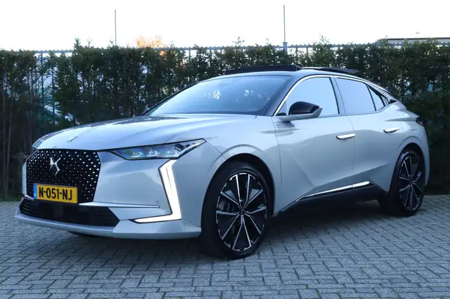 DS Automobiles DS 4 E-Tense Rivoli 225 | Adaptieve Cruise | Pano | Nig