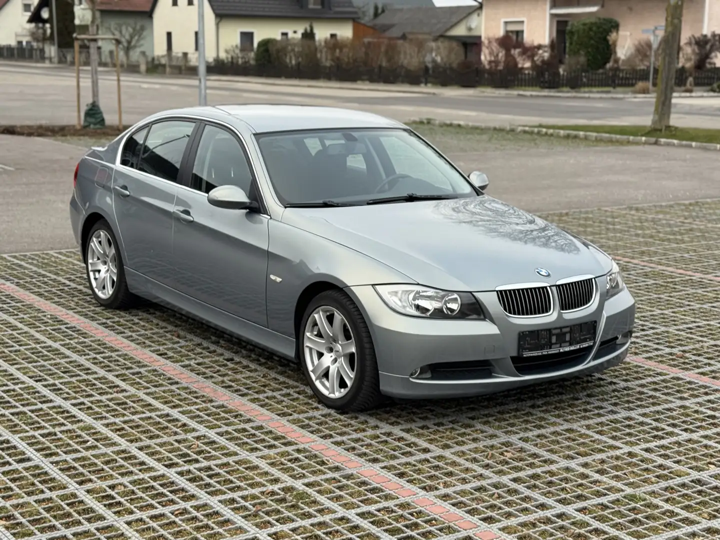 BMW 325 E90 325d Schalter Pickerl bis 12.26+ 4 Monate Grau - 1