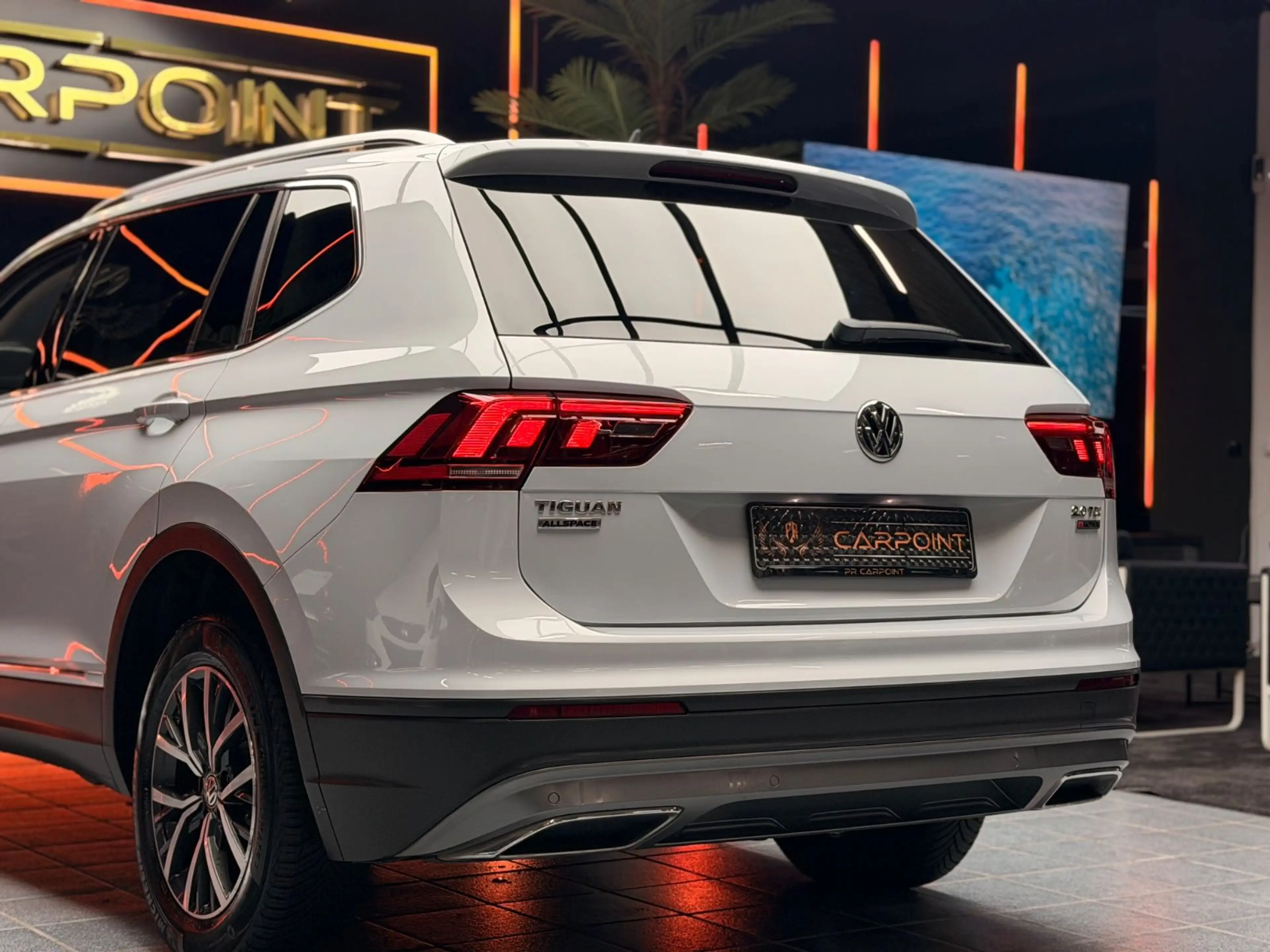 Volkswagen Tiguan Allspace 2.0 TDI 4Motion /Virtual/AHK/Nav — photo 12