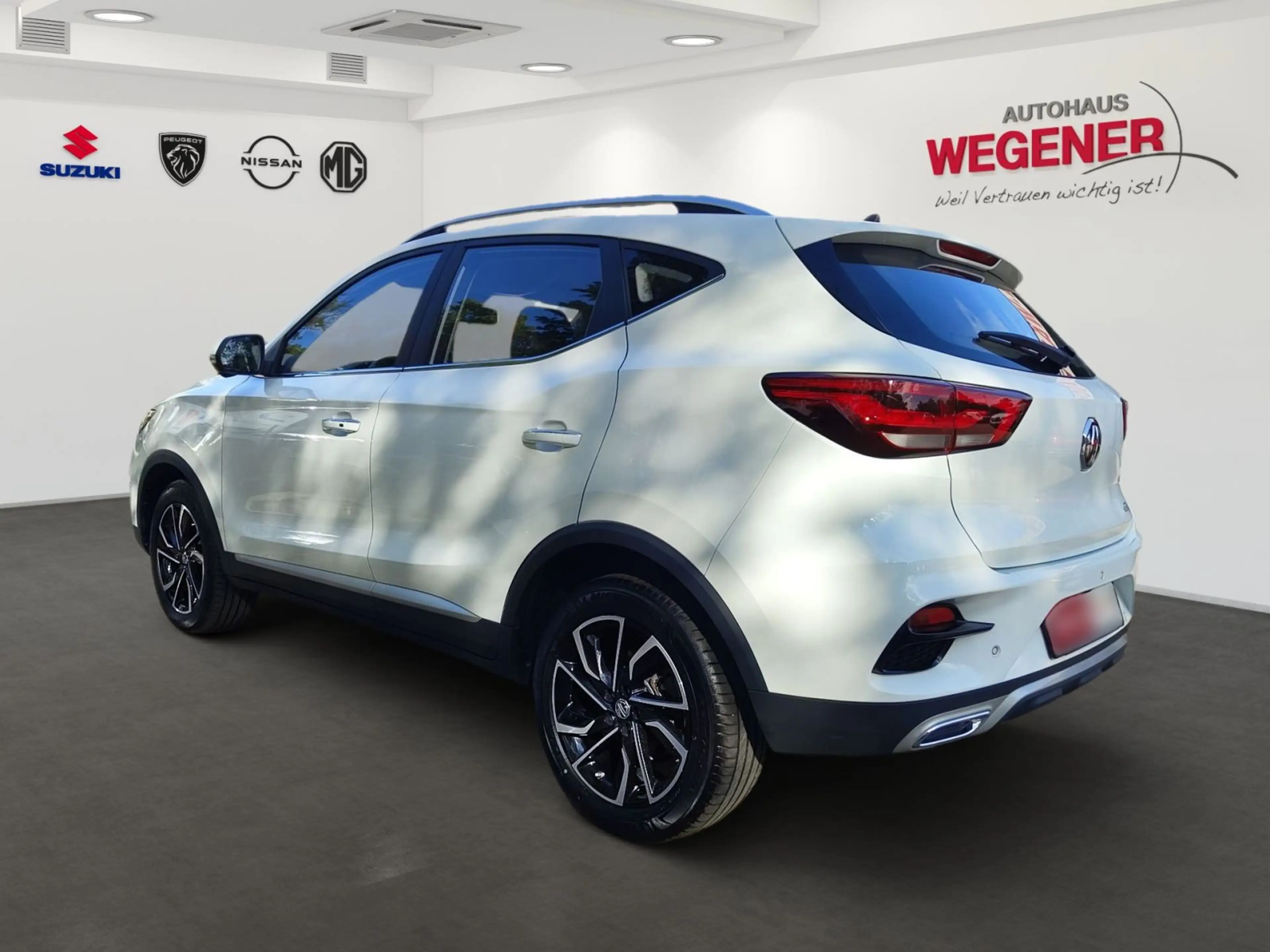 MG ZS 1.0 AT Luxury CarPlay*PDC*Navi*360CAM*Kessy — photo 4