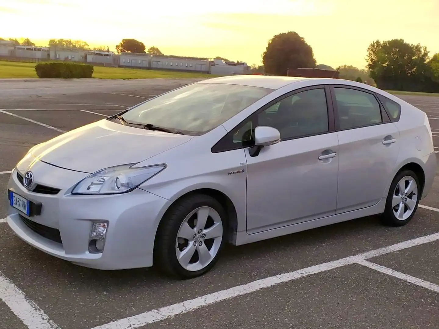Toyota Prius 1.8 Hybrid Active Argento - 1