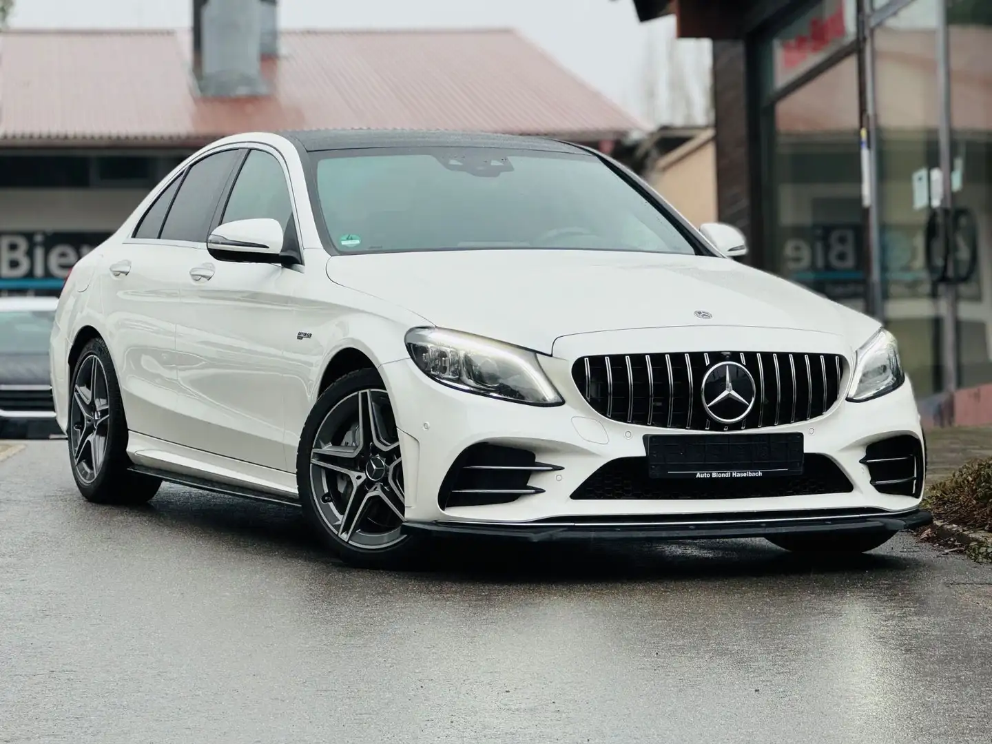 Mercedes-Benz C 43 AMG PANO/BURMESTER/SPORTABGAS/CARPLAY Weiß - 1