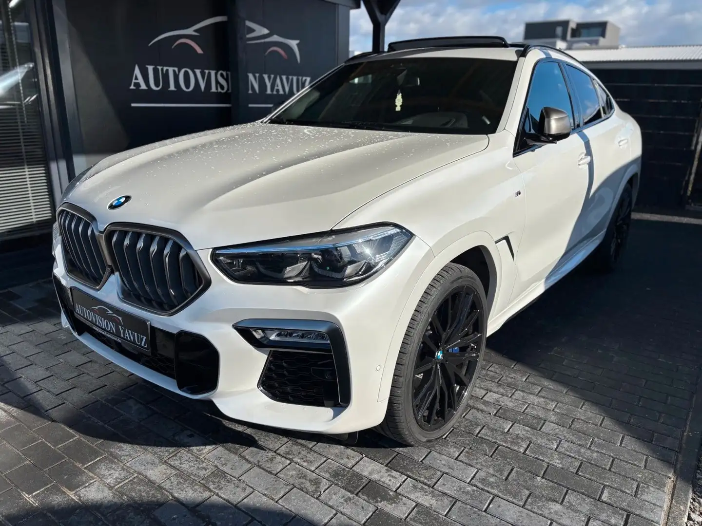 BMW X6 M /Finanzierung/ab/2,99 % Weiß - 1