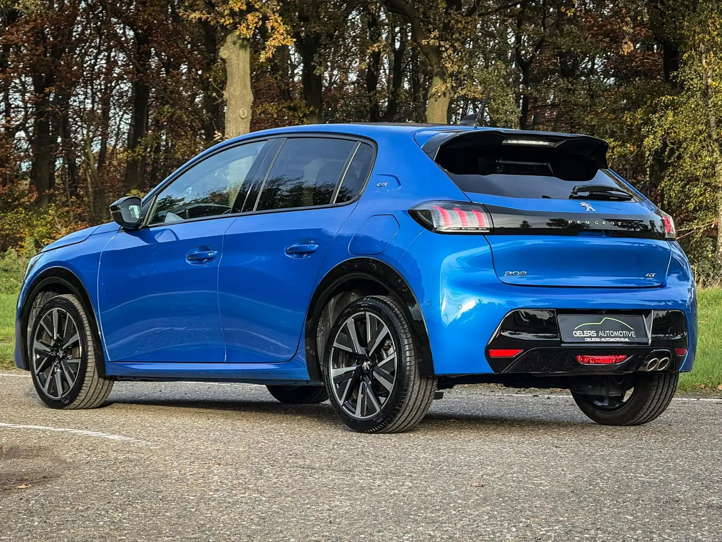 Peugeot 208 1.2 PureTech GT | CarPlay | Clima | Cruise | Navi Bleu - 2