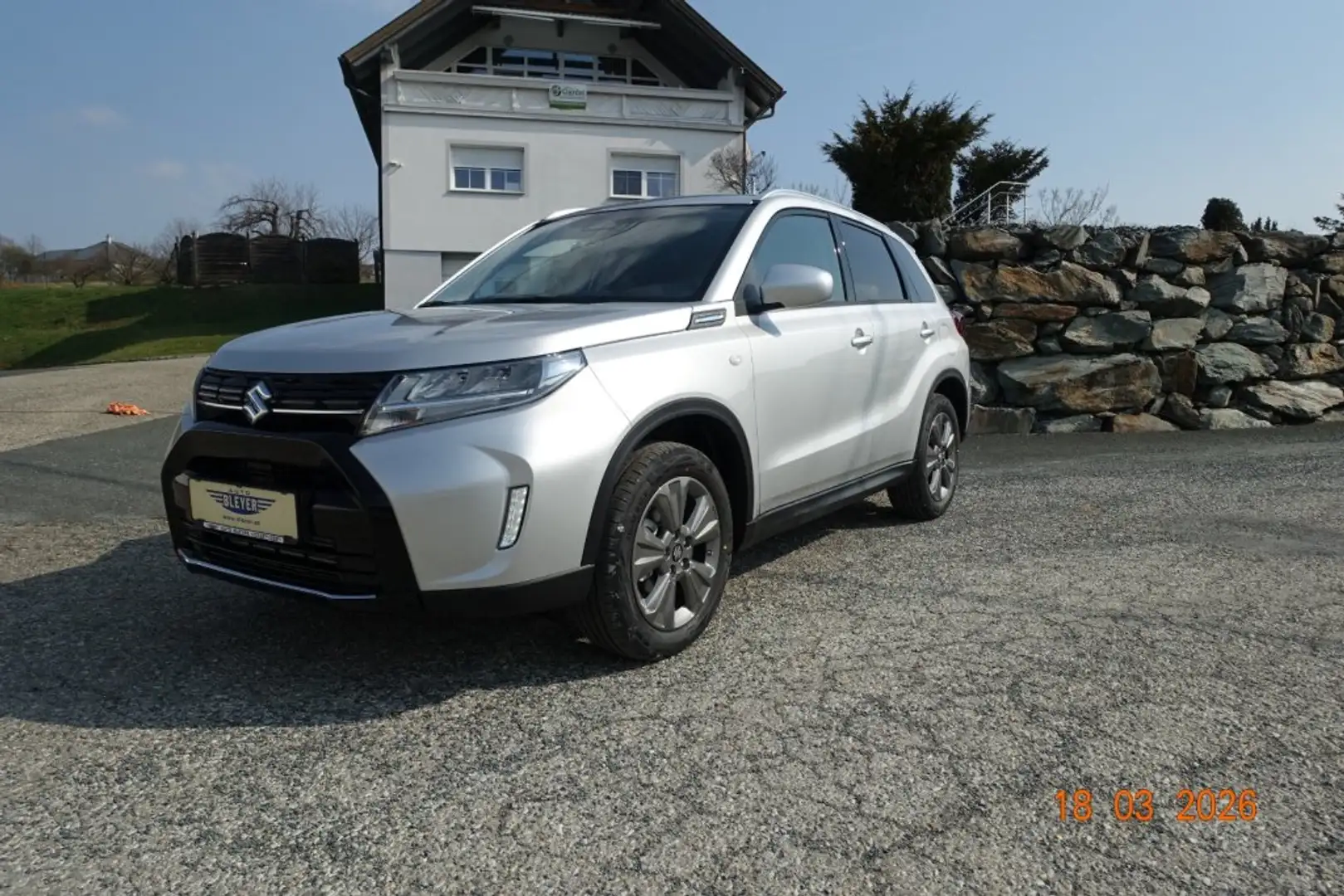 Suzuki Vitara 1,4 Mild Hybrid GL2WD Silber - 1