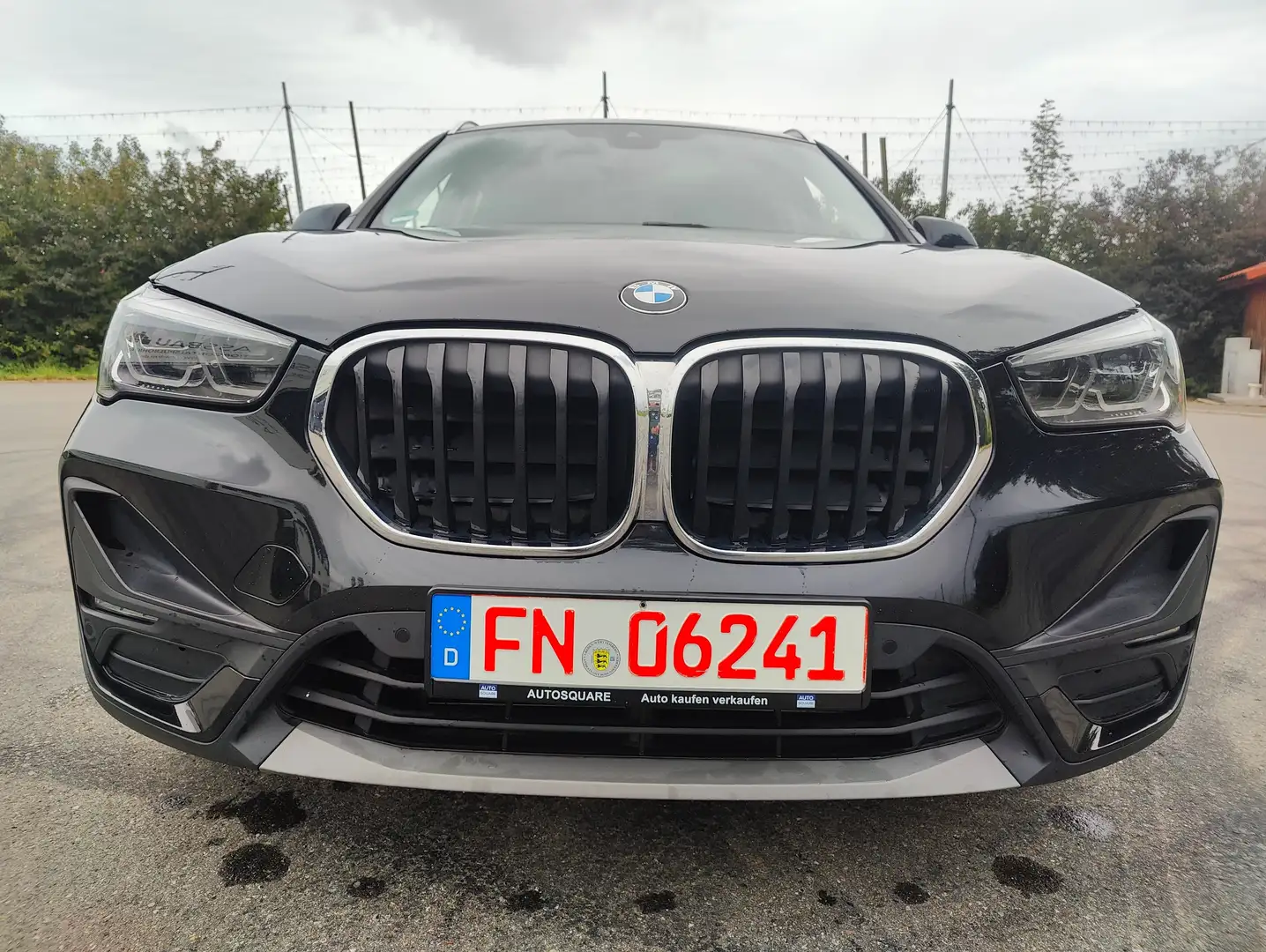 BMW X1 X1 Plug-In-Hybrid xDrive25e xLine / PANORAMA Schwarz - 2