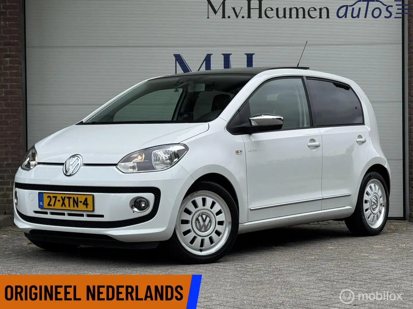 Volkswagen up! 1.0 high up! Panoramadak White Bluetooth Garmin Weiß - 1