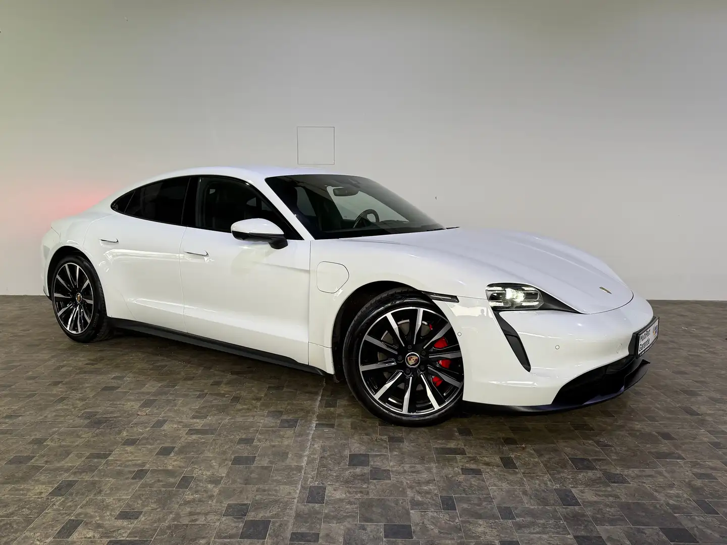 Porsche Taycan 4 S inclusive Batteriezertifikat, Bose, Leder, Bílá - 2