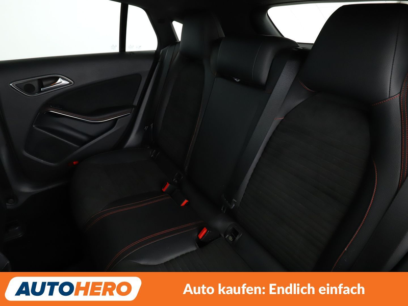 Mercedes-Benz CLA 200 CLA 200 Shooting Brake AMG Line Aut.*LED*TEMPO* — photo 14