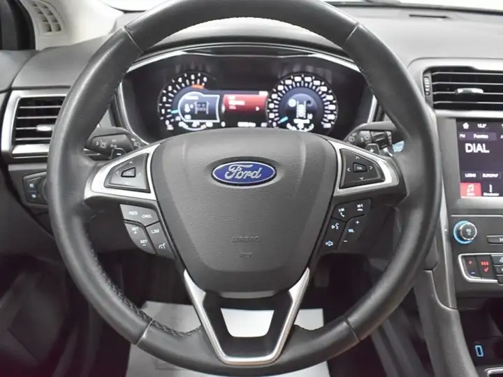 Ford Mondeo 2.0 TDCi Titanium PowerShift 2019, foto 15