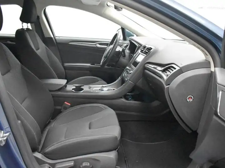 Ford Mondeo 2.0 TDCi Titanium PowerShift 2019, foto 40