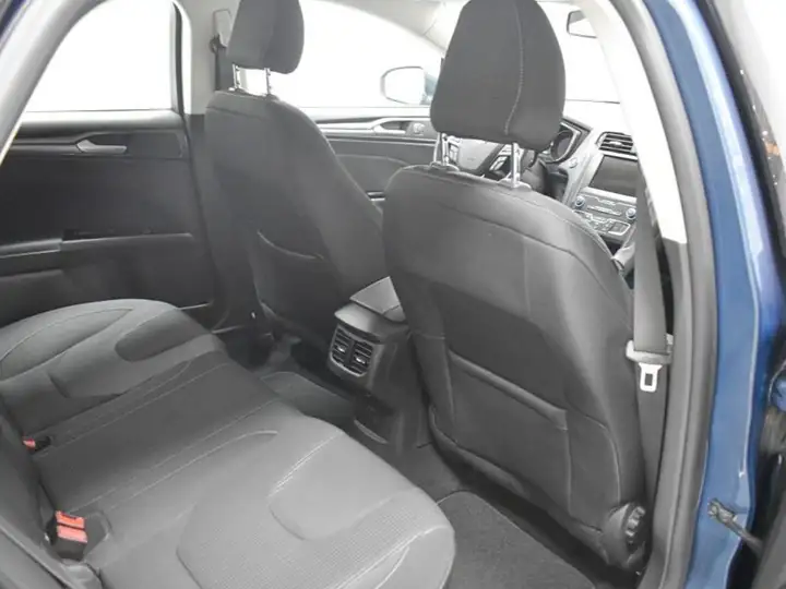 Ford Mondeo 2.0 TDCi Titanium PowerShift 2019, foto 37
