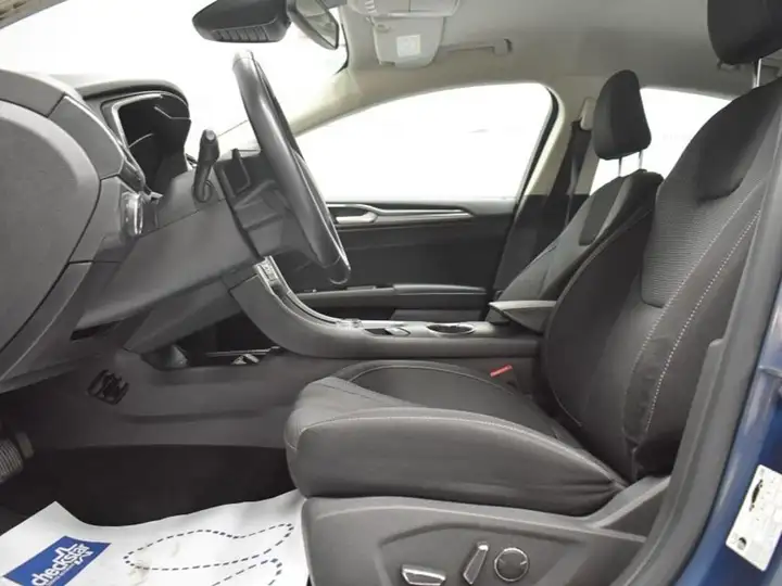 Ford Mondeo 2.0 TDCi Titanium PowerShift 2019, foto 9