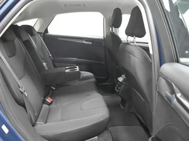 Ford Mondeo 2.0 TDCi Titanium PowerShift 2019, foto 38