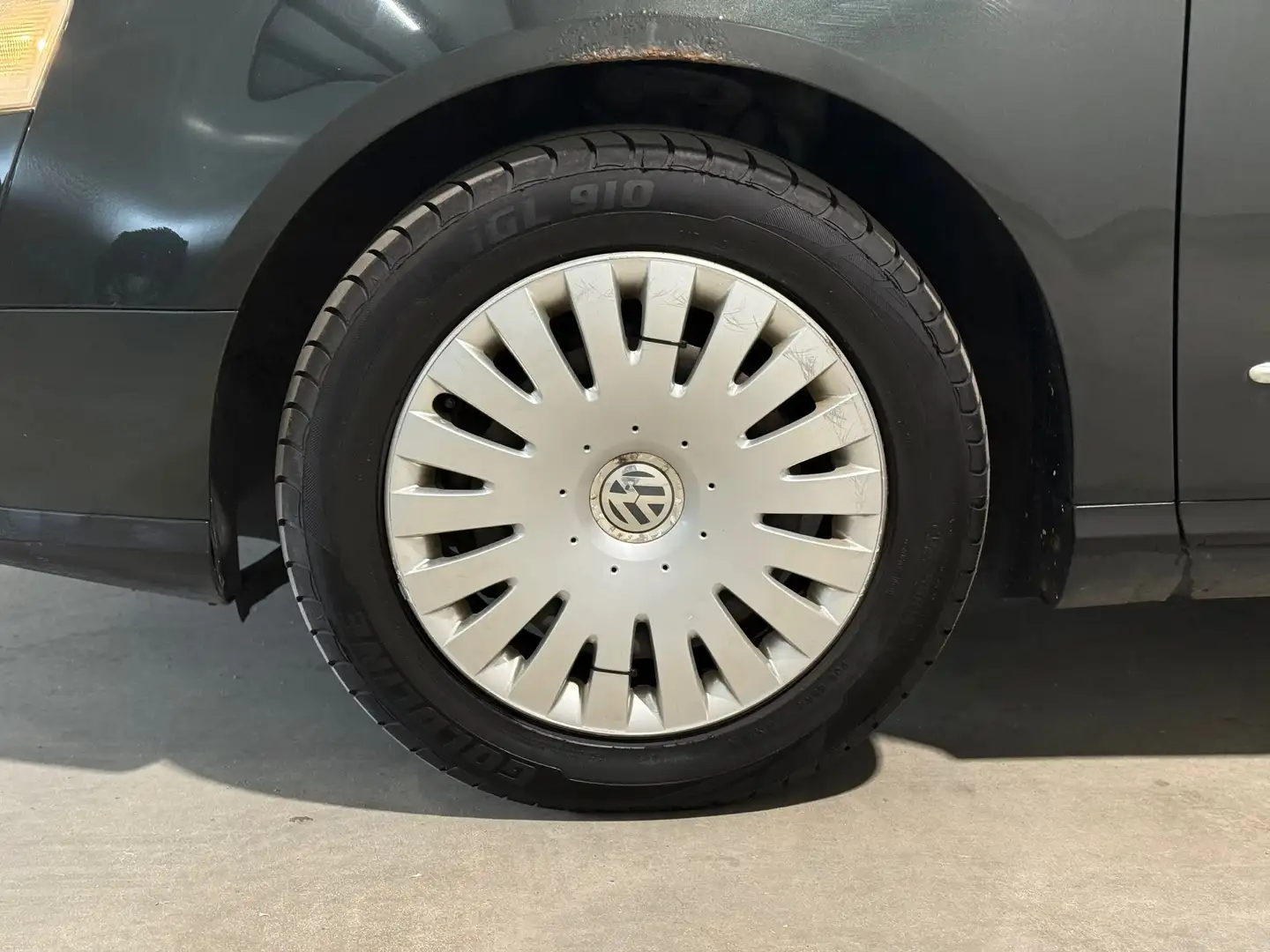 Volkswagen Passat 2.0 FSI Comfortline 2005 DSG NAP CRUISE CLIMA Groen - 2