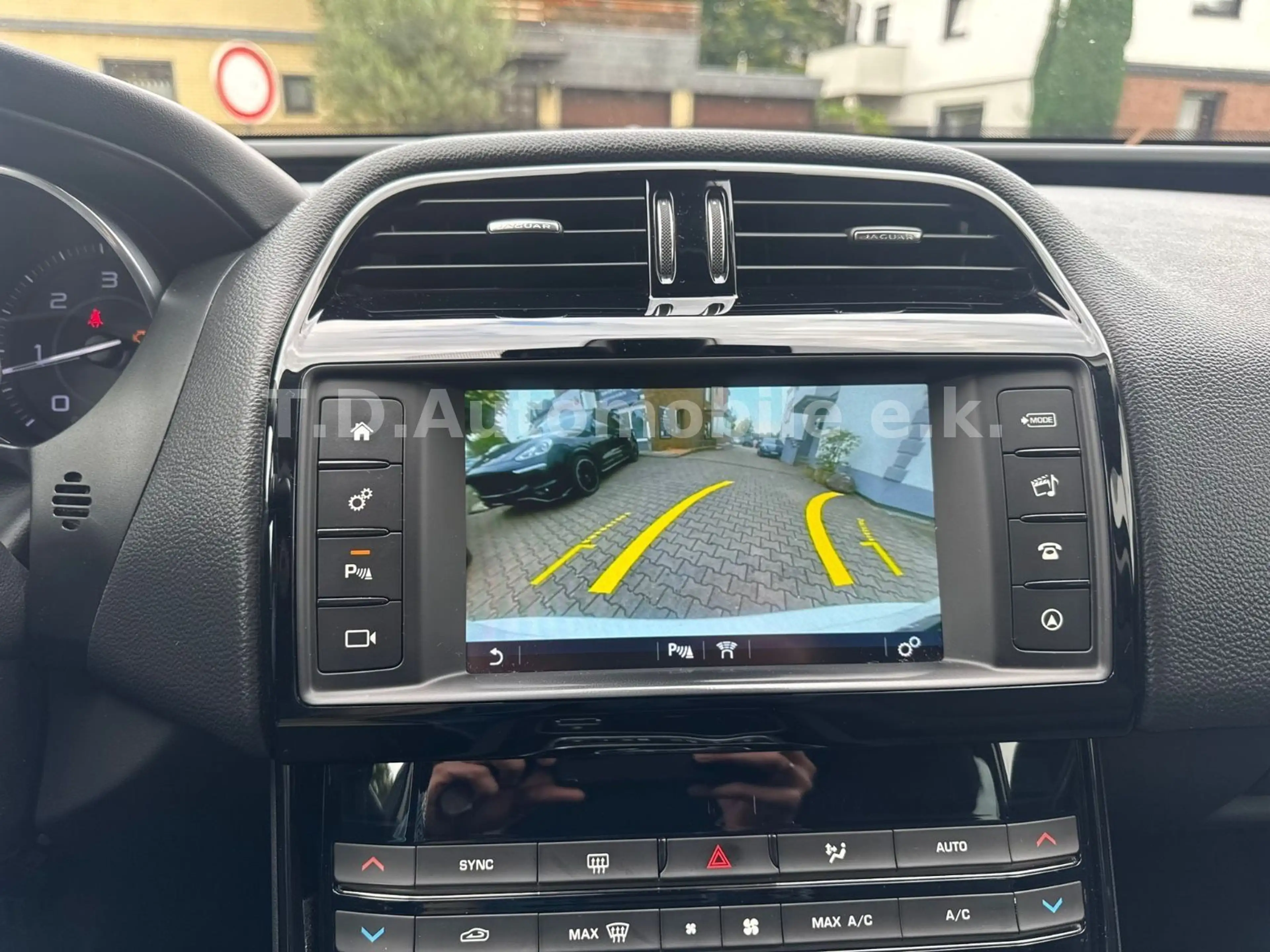 Jaguar XF /Motor macht Geräusche — photo 10