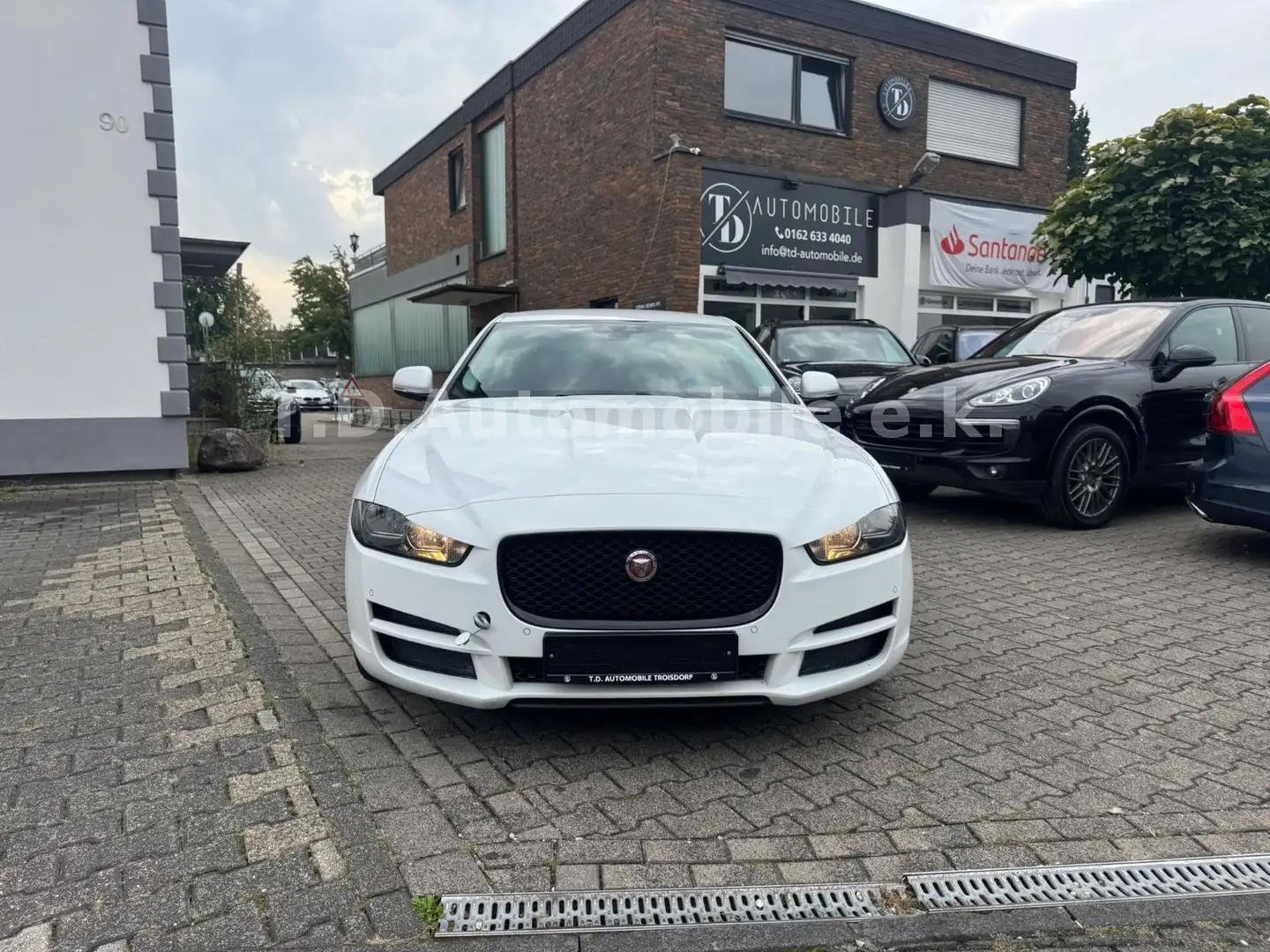Jaguar XF /Motor macht Geräusche Weiß - 2