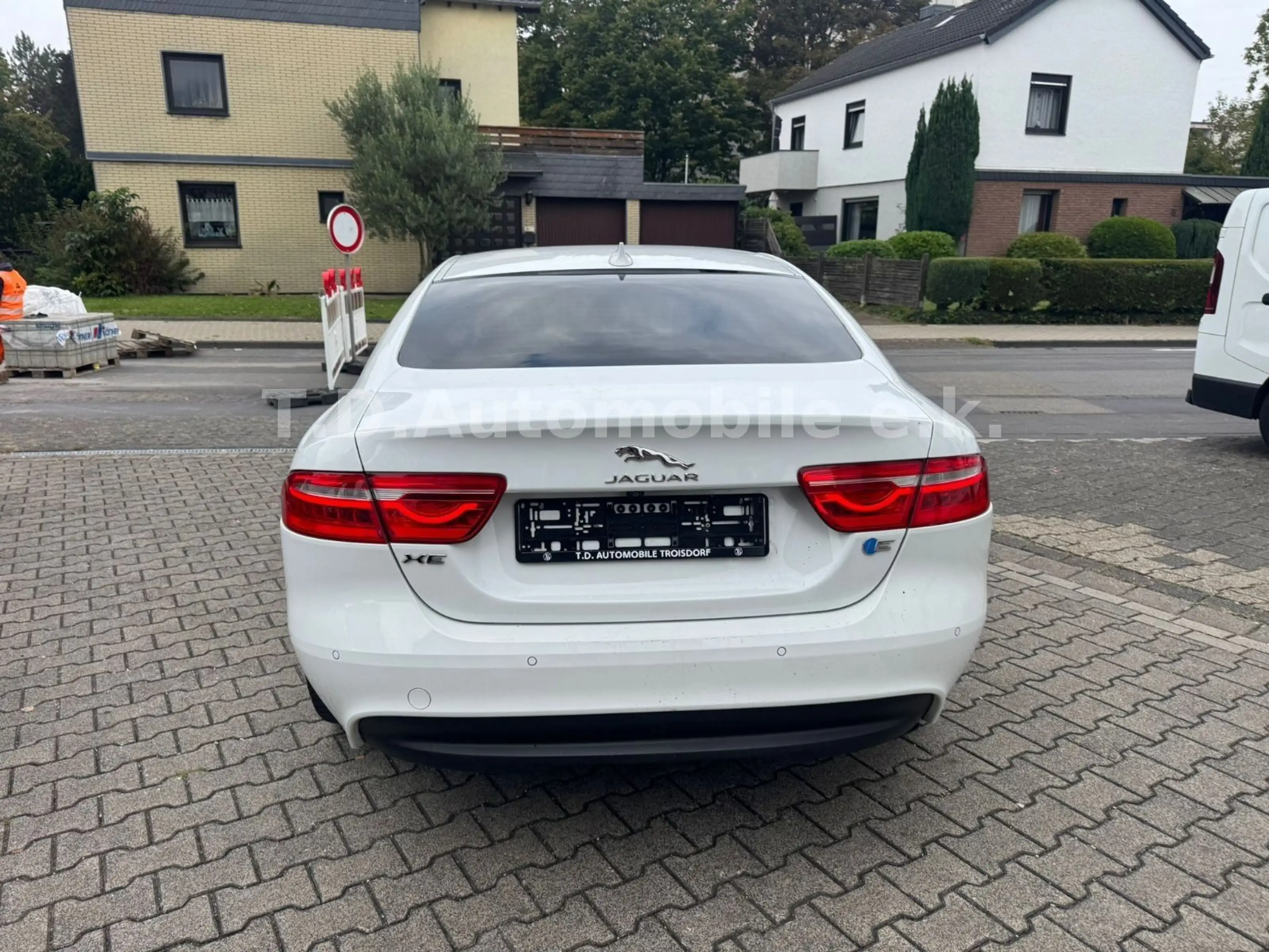 Jaguar XF /Motor macht Geräusche — photo 5