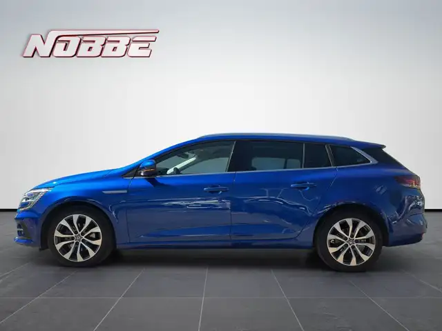 Renault Megane view 2
