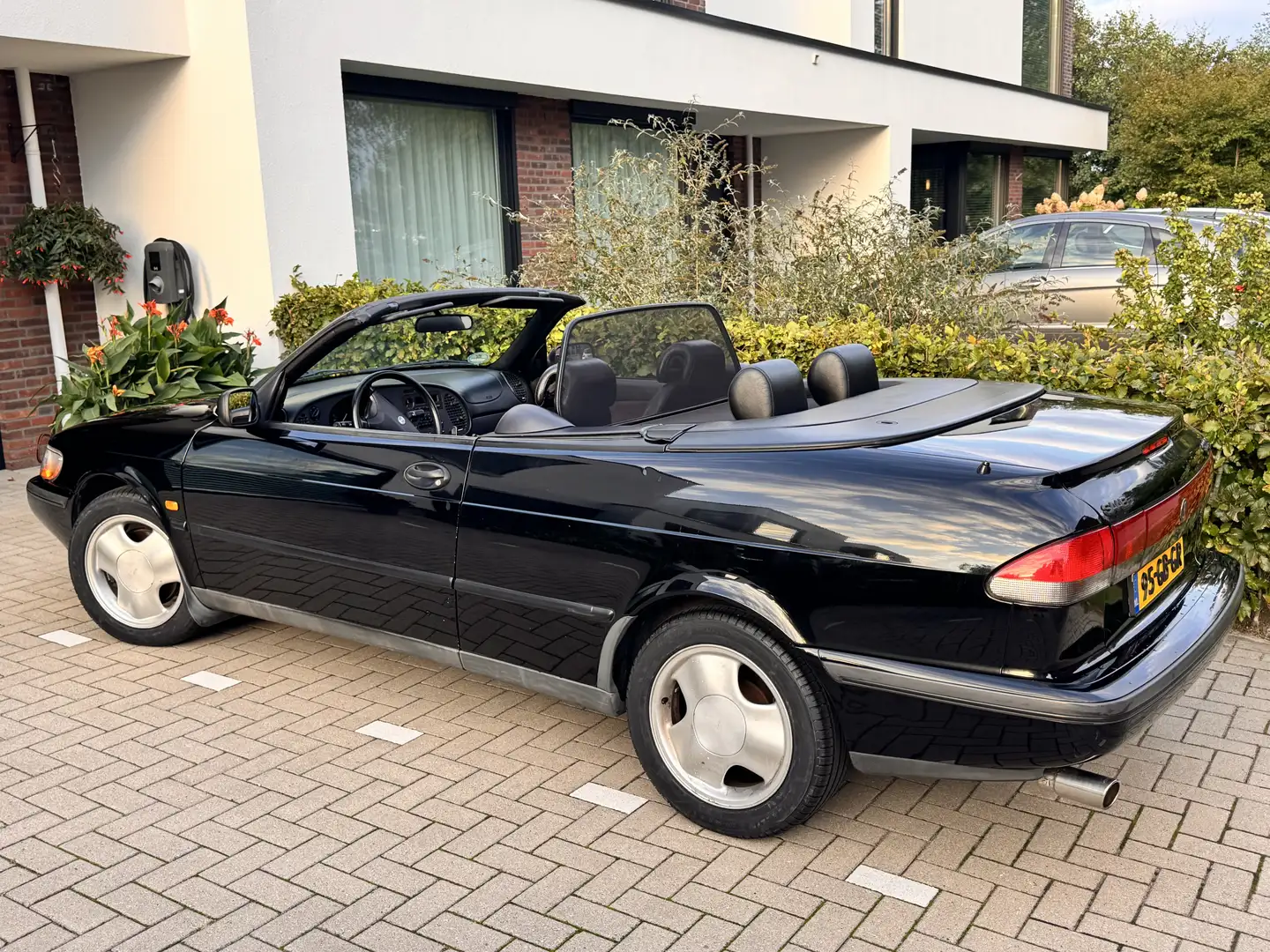 Saab 900 2.3i Cabrio S - Liefhebbersauto Negro - 2