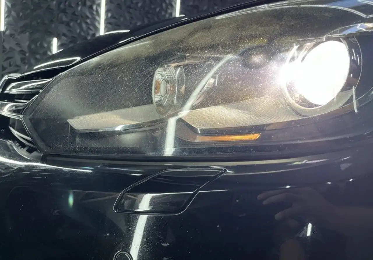 Volkswagen Golf Standard Model — photo 27