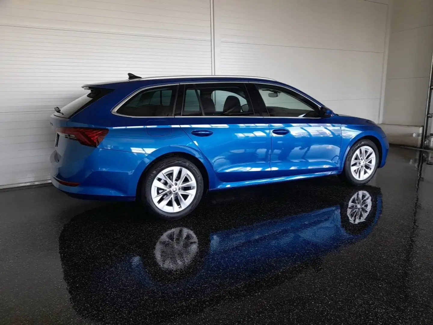 Skoda Octavia Combi STYLE 2,0 TDI DSG *VOLL-LED MIT FLA & DYN BLINKER / VIRTUELL / NAVI / MEMORY SPORTSITZE / ACC / KEYLESS* Blau - 2