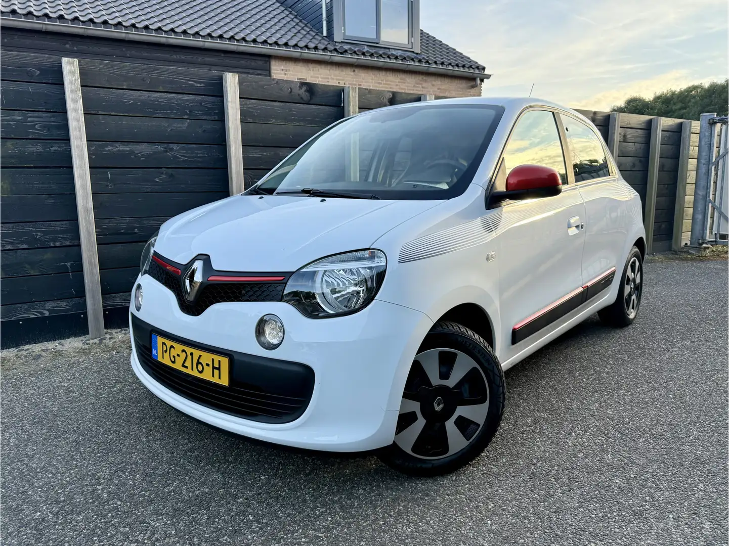 Renault Twingo 1.0 SCe Collection NL-auto, bluetooth Blanco - 1