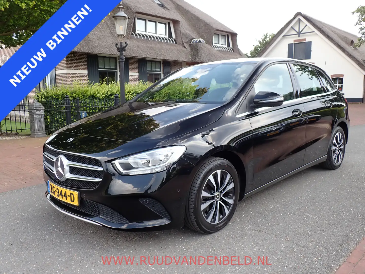 Mercedes-Benz B 180 180D AUT. SPORTLEER/CAMERA/CARPLAY/DAB/NAVI Noir - 1