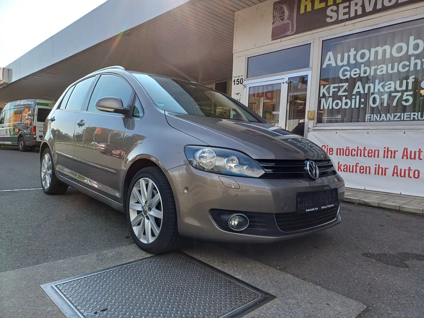 Volkswagen Golf Plus Highline Braun - 1