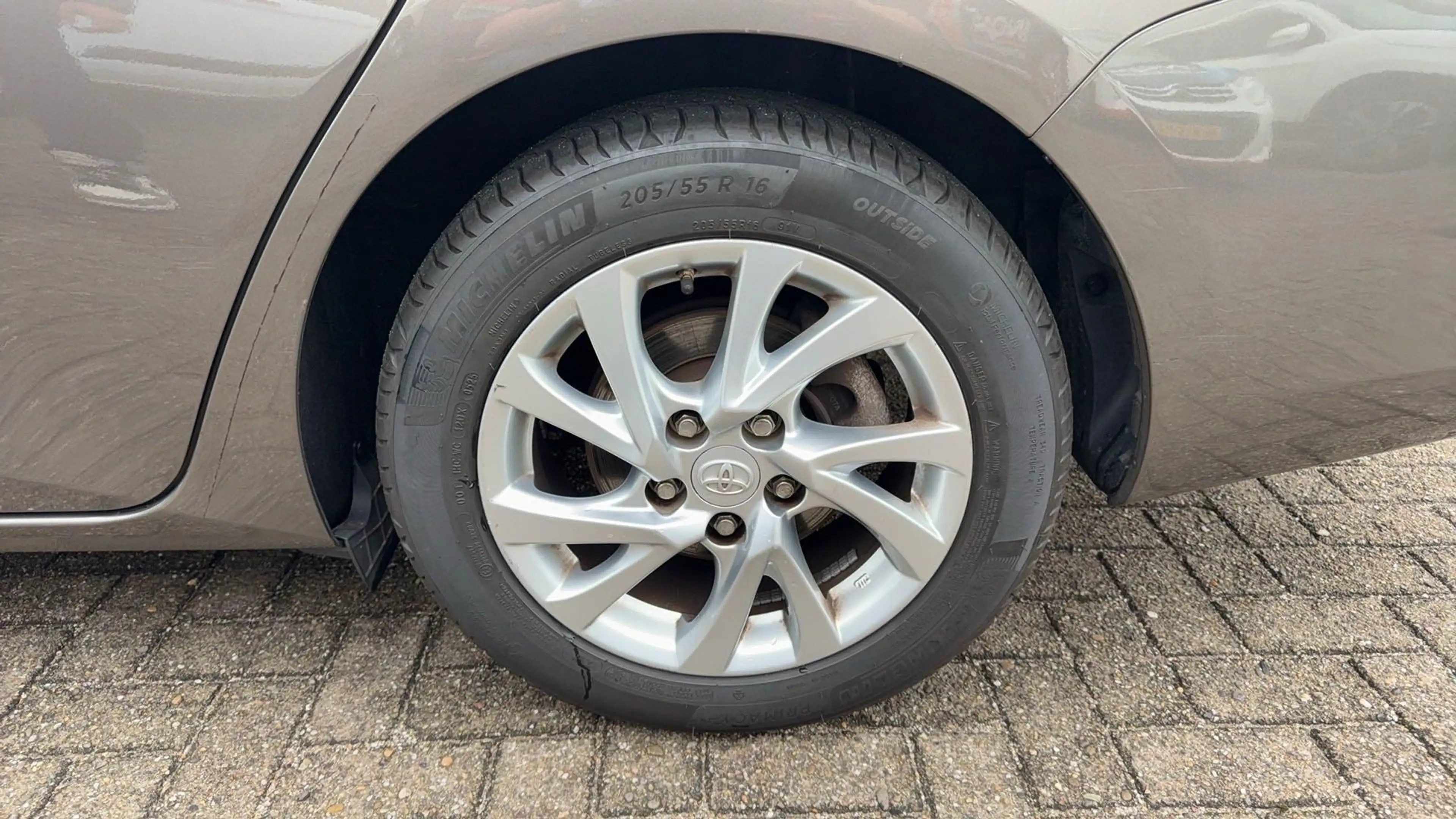 Toyota Auris Touring Sports 1.2T Trend Facelift Panoramadak |Vo — photo 14