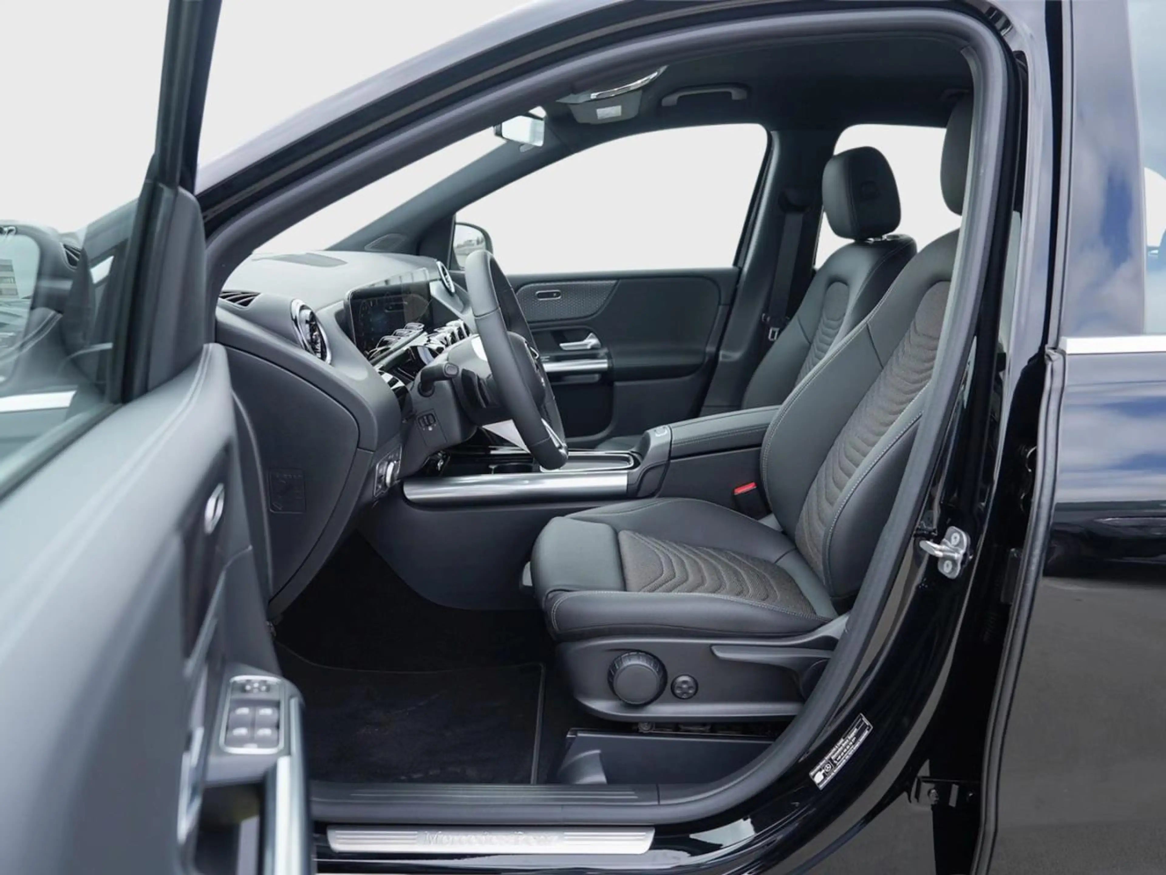 Mercedes-Benz B 180 d Progressive Distronic Kamera AHK Easy-P — photo 7