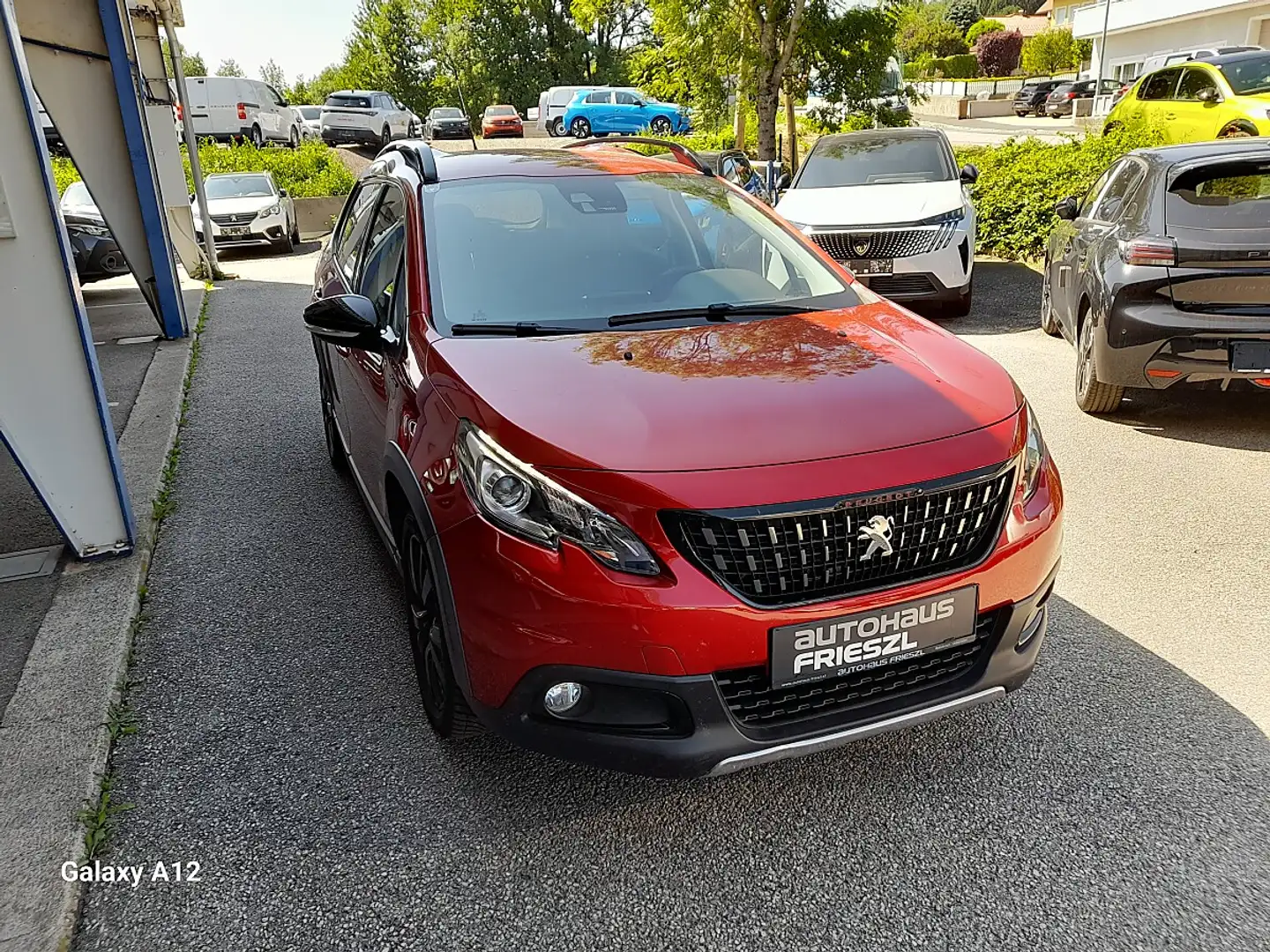Peugeot 2008 GT Line Diesel Rot - 1