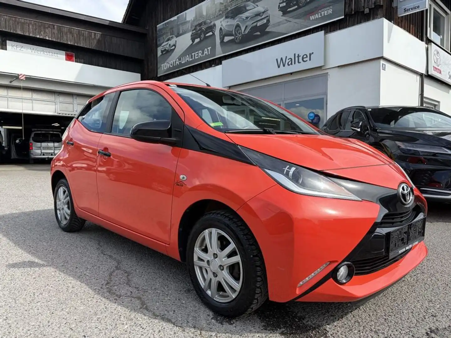 Toyota Aygo 1,0 VVT-i x-cite Orange - 1