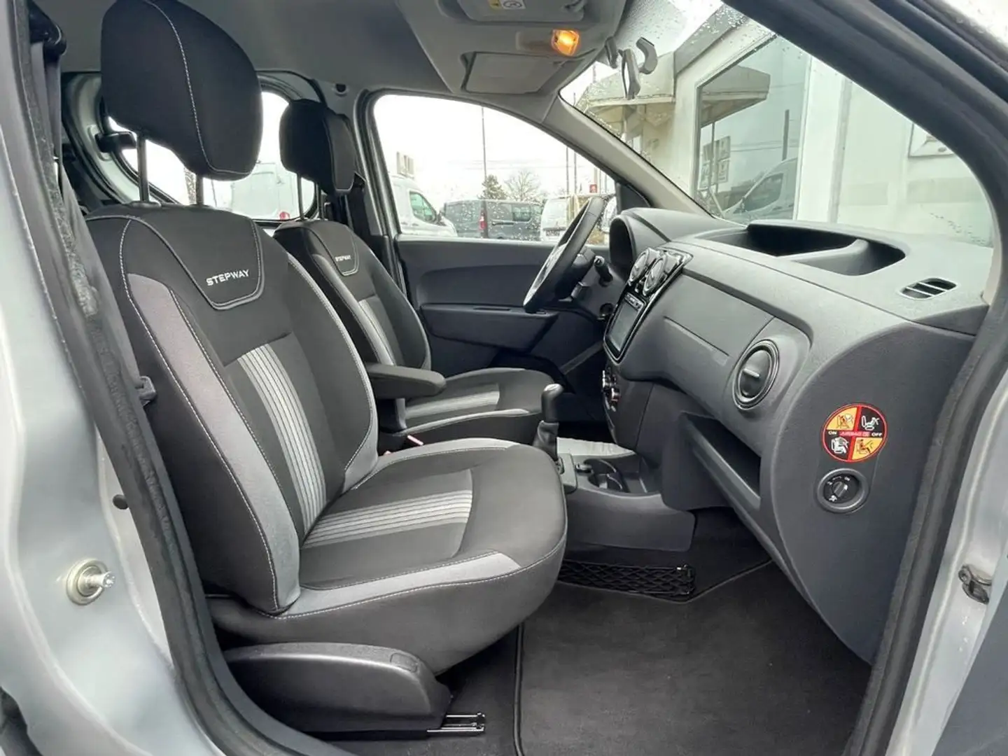 Dacia Dokker Stepway 1.6 8V 102CV GPL Plateado - 2