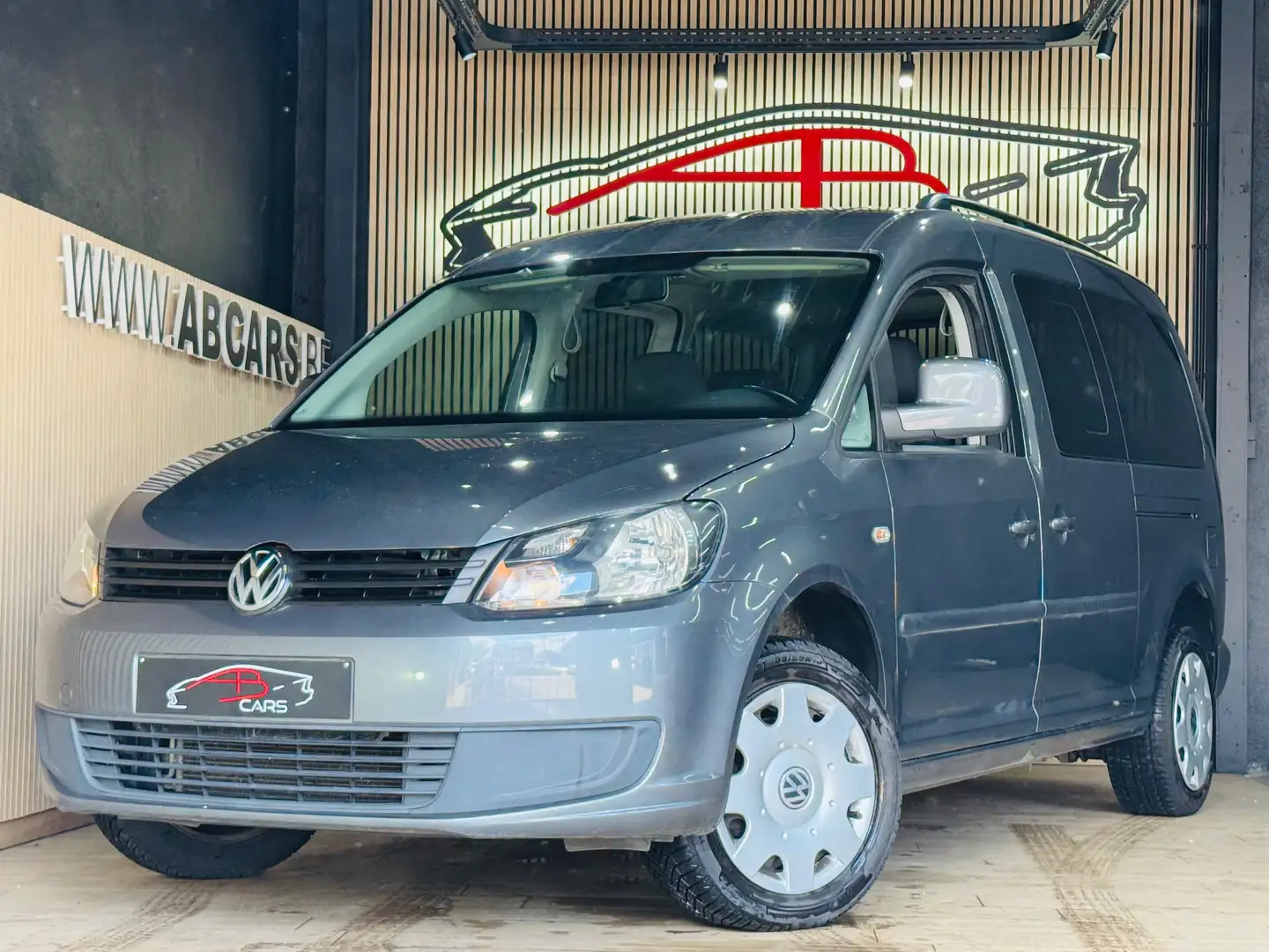 Volkswagen Caddy Maxi Life 1.2 TSI * 7 PLACES * GAR 12 MOIS * 1ER P Gri - 1