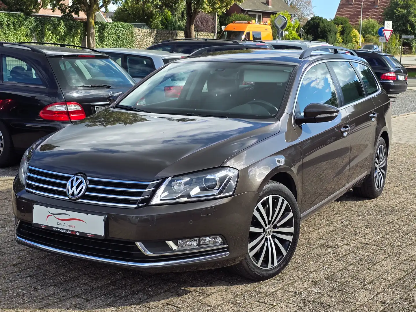 Volkswagen Passat Variant Passat Variant 1.4 TSI /1.Hand / Xenon/Navi/SH* Braun - 1