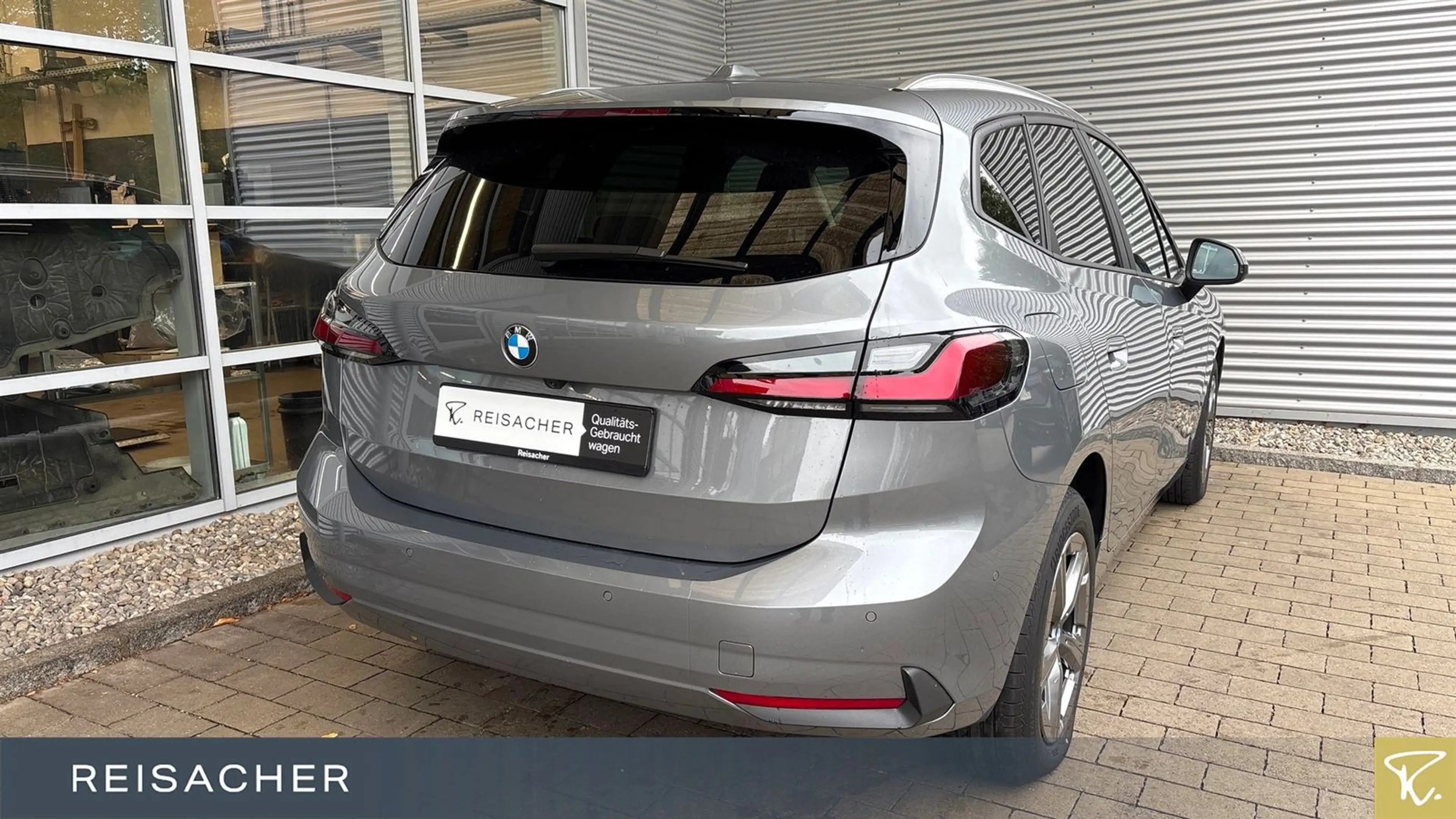 BMW 218 iA Active Tourer LCPlus Pano RFK SSV adaptLED — photo 2