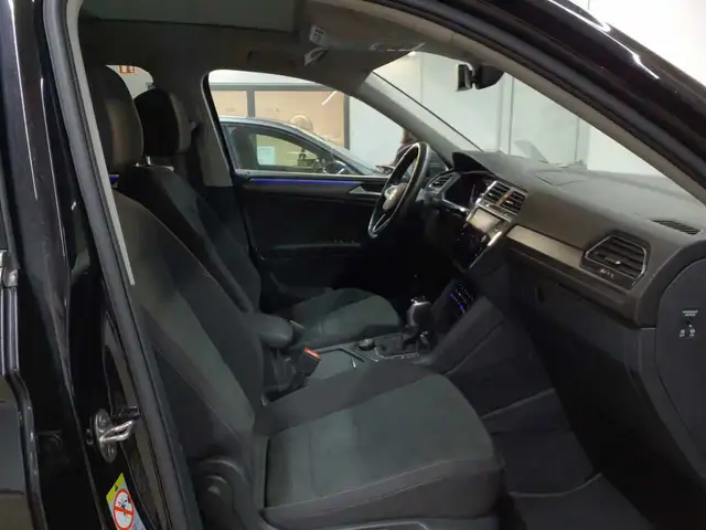 Volkswagen Tiguan view 8