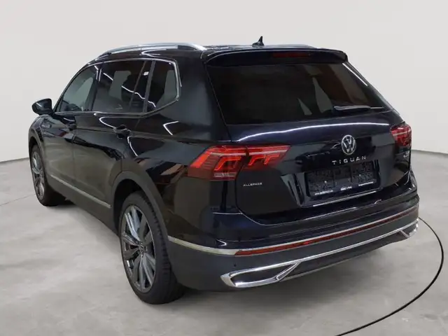 Volkswagen Tiguan view 5