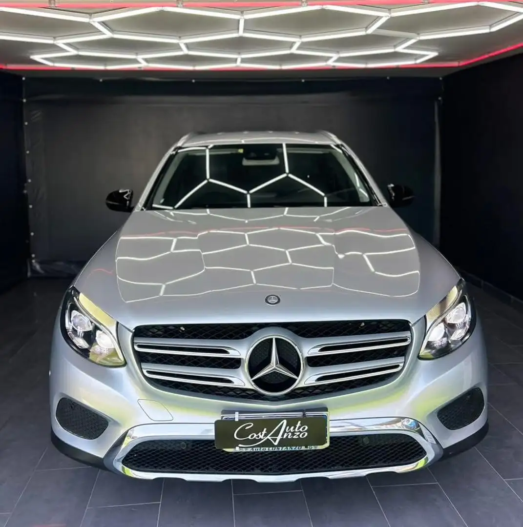 Mercedes-Benz GLC 220 d Executive 4matic auto Grey - 2