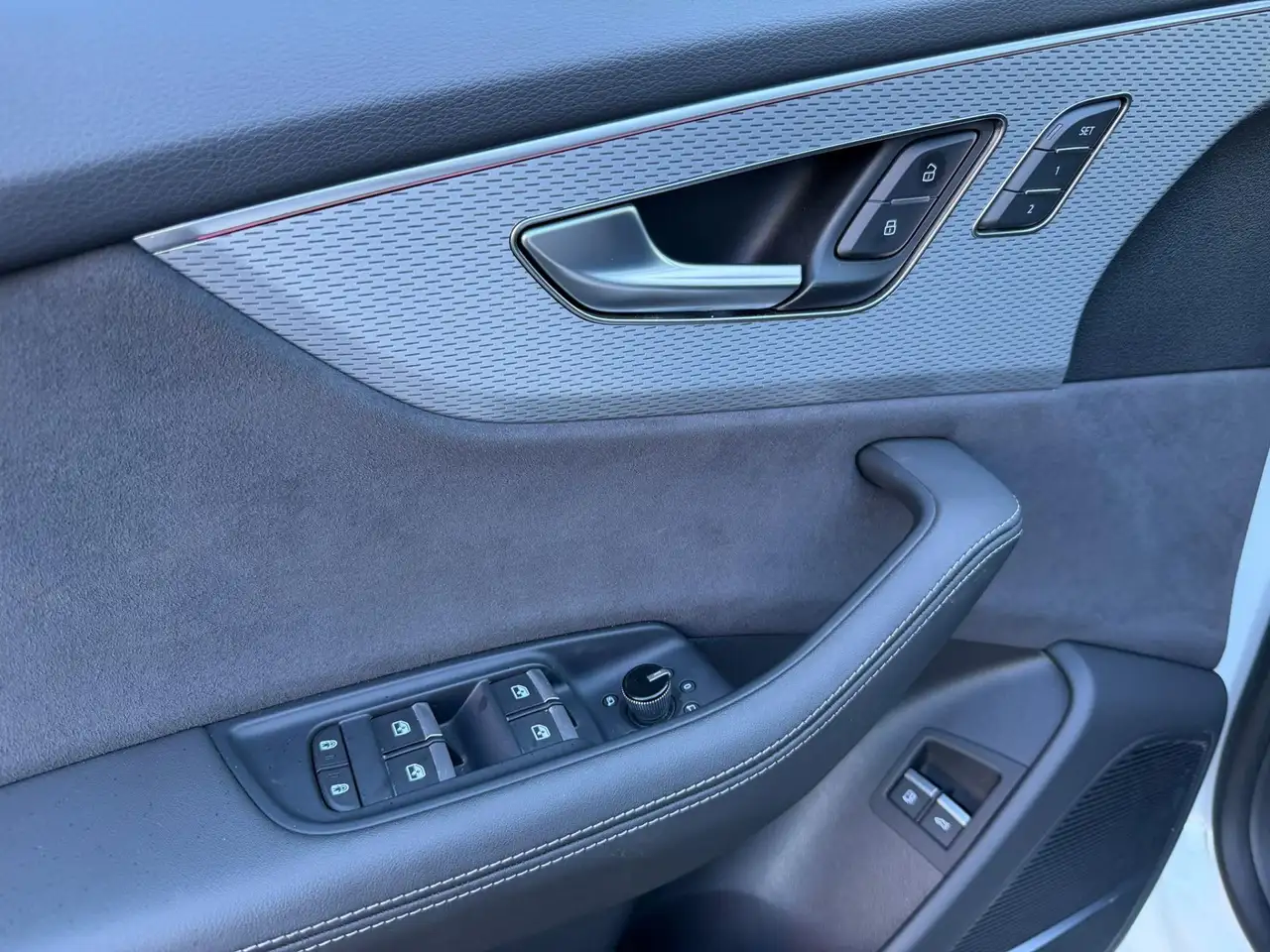 Audi Q8 60 TFSI e quattro Pro Line S Competition, миниатюра 15