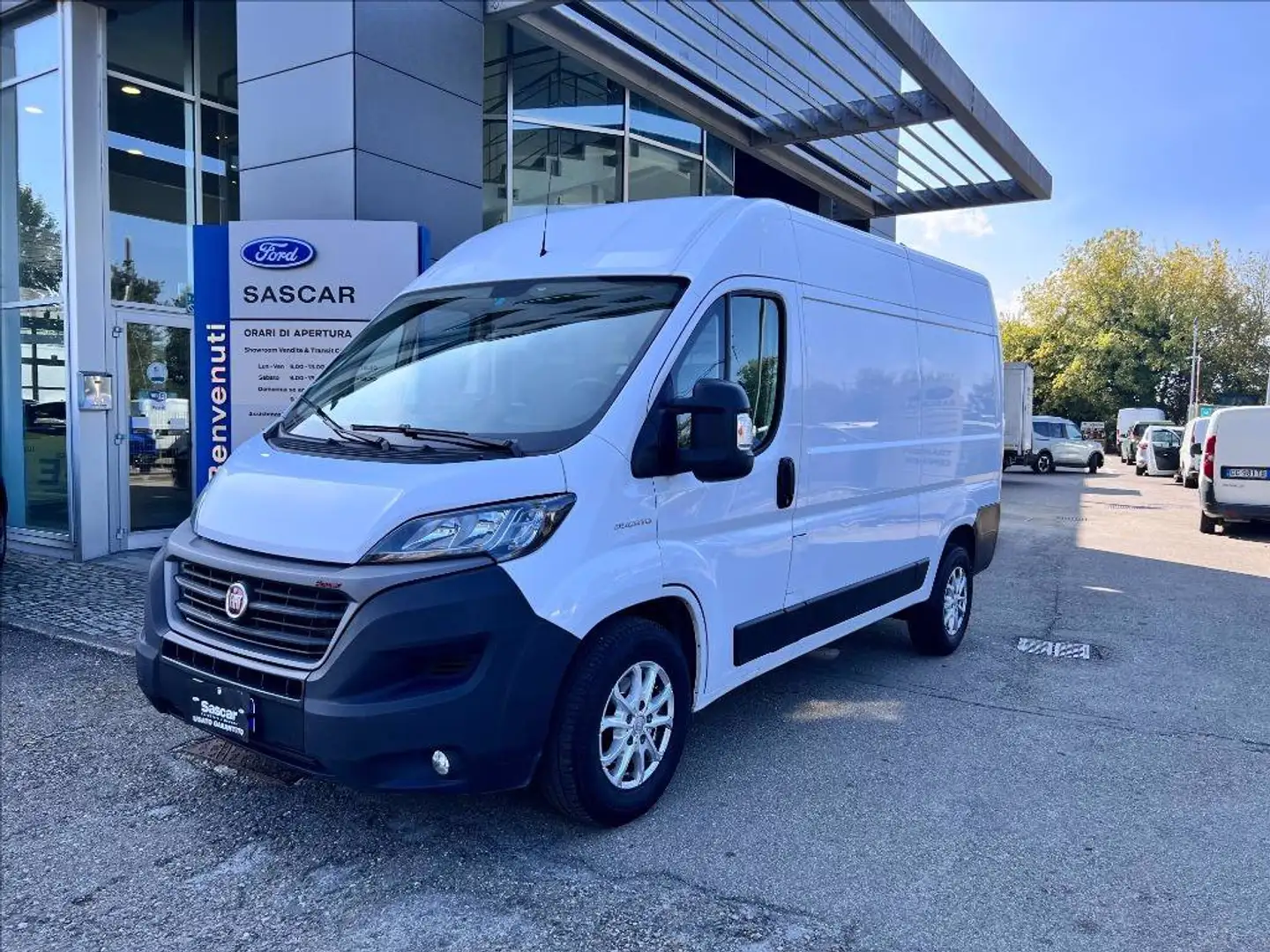Fiat Ducato maxi 35 CH1 2.3 mjt 160cv AT9 E6d-temp Bianco - 2