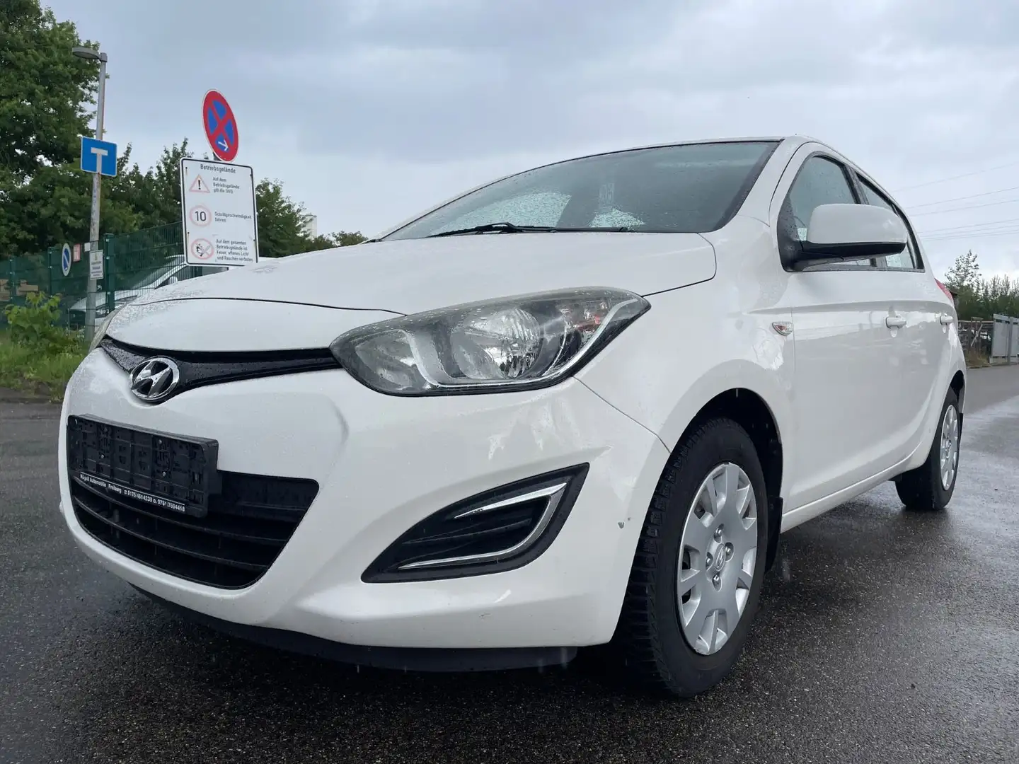 Hyundai i20 Classic Blanc - 1