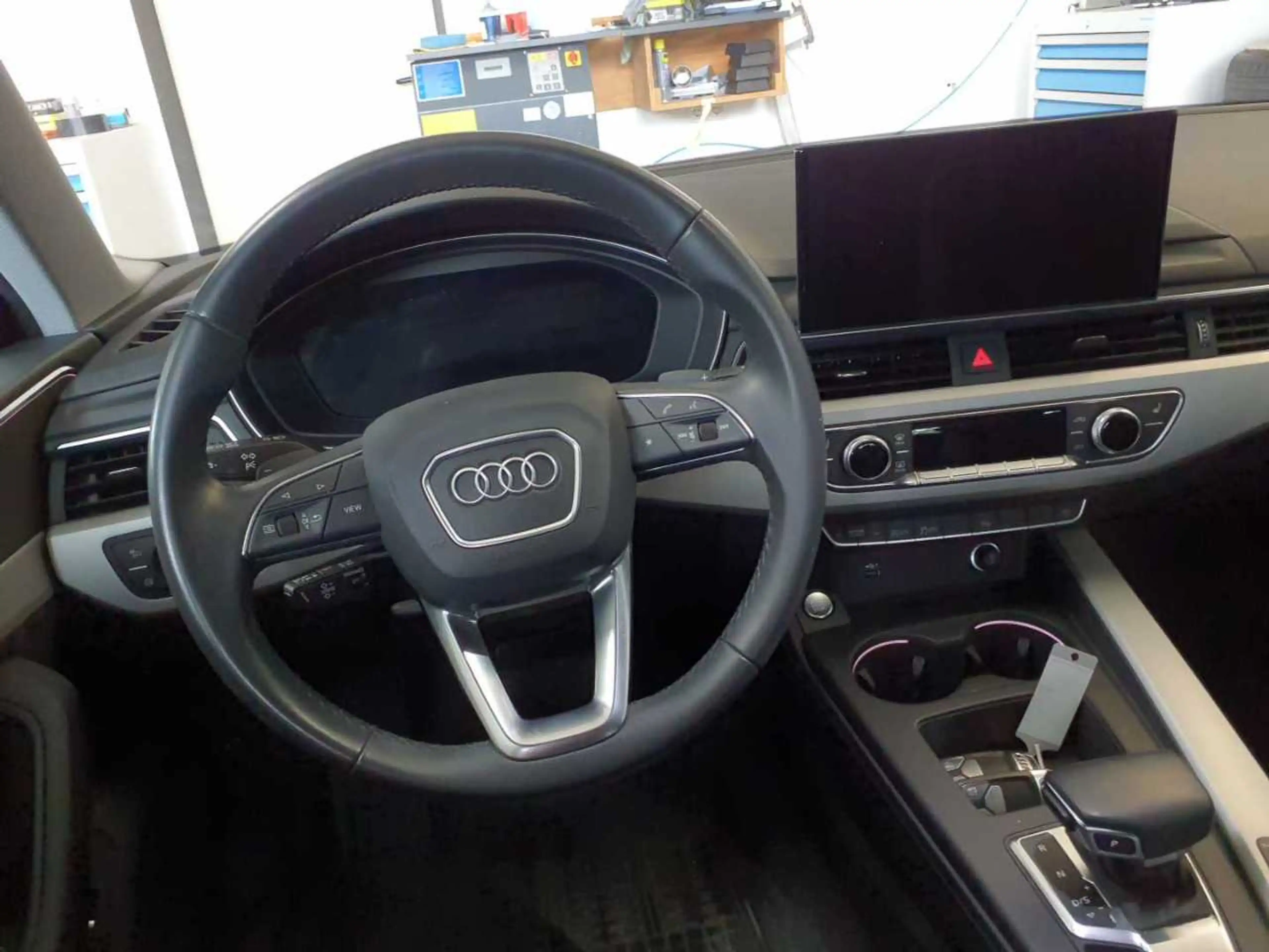 Audi A4 Avant 40 TFSI S line Head up. RFK Matrix — photo 5