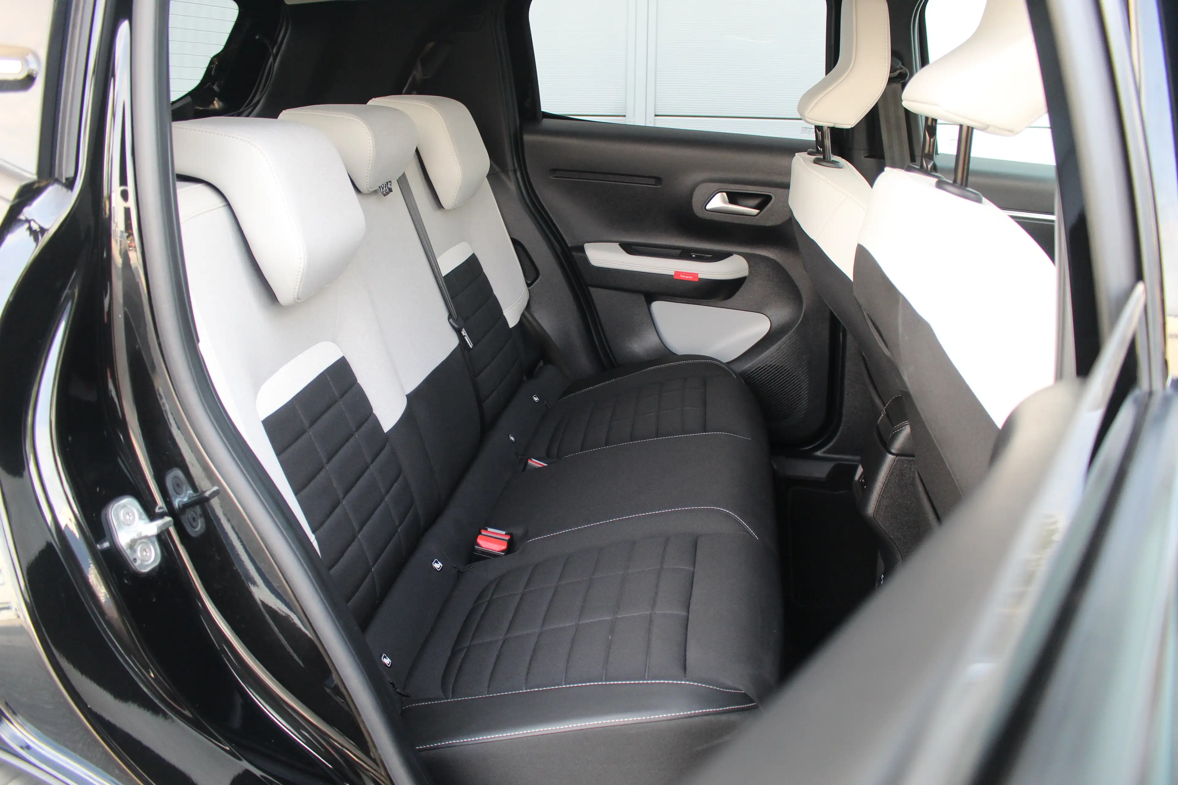 Citroen E-C3 Max 113pk 44 kWh — photo 27