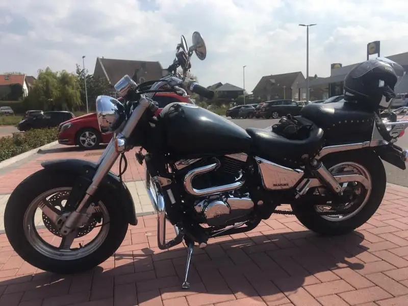 Suzuki VZ 800 - foto 4